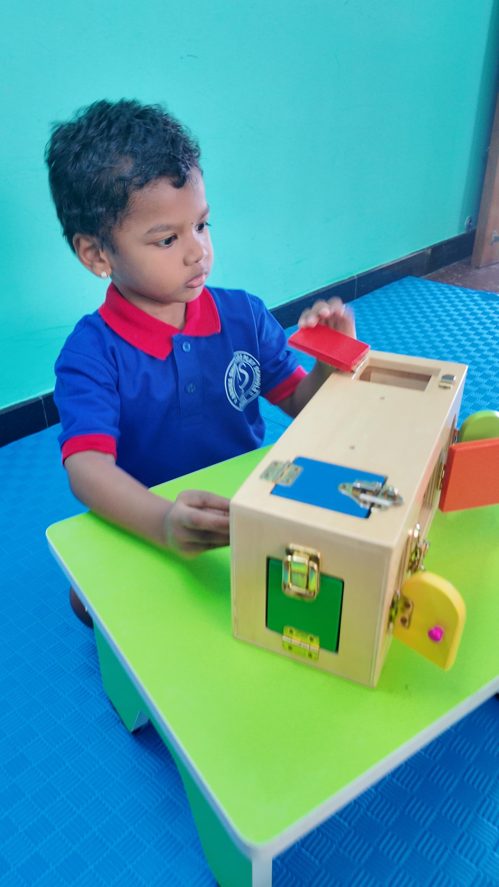 Ansha Shine Kids School student